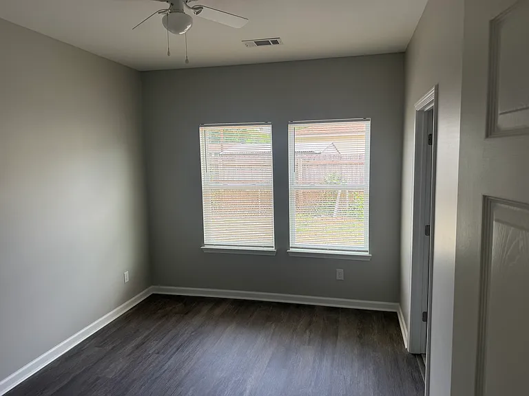 4231 Wanatah St — Photo 14