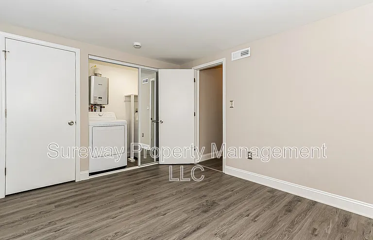 811 Wesley Ave — Photo 8