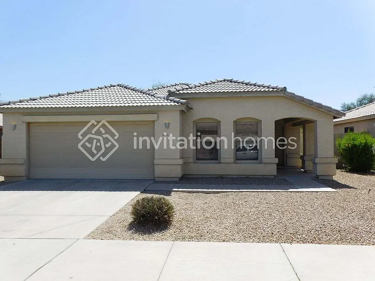 7015 S 23rd Ln — Photo 1