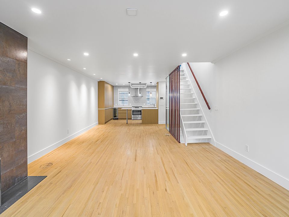 1st image of 19 1st Ave #3