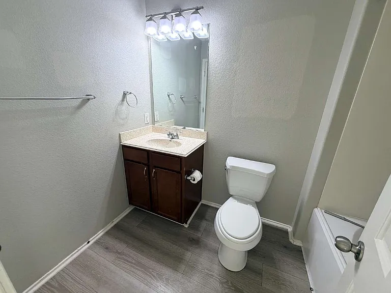 1148 Shadow Creek Blvd — Photo 11