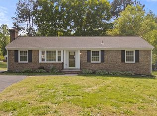 10431 Seacliff Ln, North Chesterfield, VA 23236