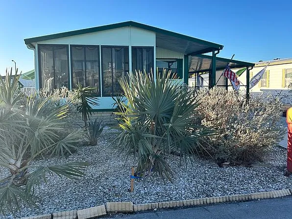 7306 Grand Pine Dr, Hudson, FL 34667