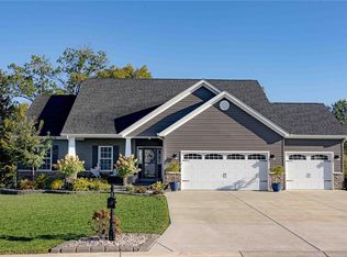 211 Box Car Dr, Troy, MO 63379