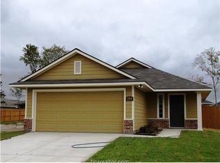 2104 Gateshead Rd, Bryan, TX 77801