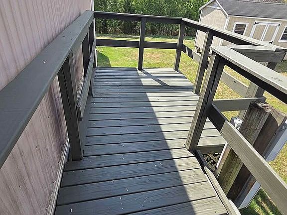 3rd image of 2760 Sides Village Dr