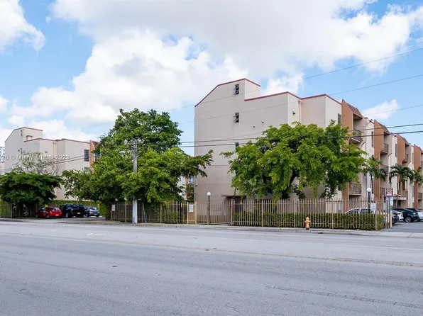 4845 NW 7th St APT 303-5, Miami, FL 33126