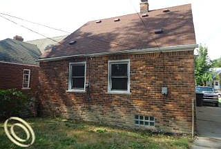 2nd image of 13687 Capitol St