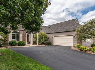 2776 Aspen Rd, Ann Arbor, MI 48108