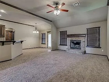 3308 Sharon Dr — Photo 2