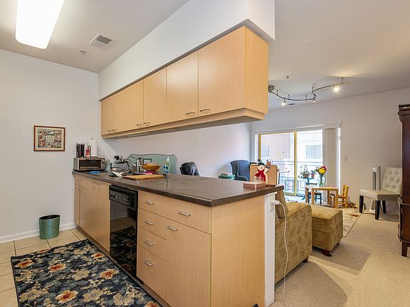 4th image of 1210 Chicago Ave APT 307