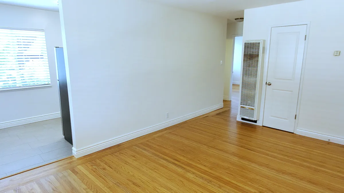 Living Room Entry View - 2920 Deakin St #7