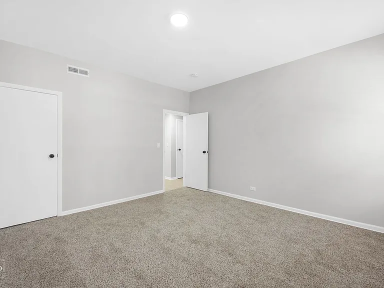 5047 S Champlain Ave #634-E — Photo 2