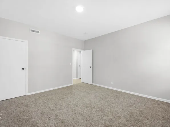 5047 S Champlain