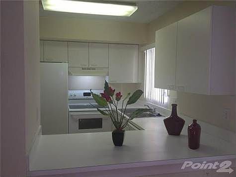 3rd image of 6235 SW Kendale Lakes Cir APT C138