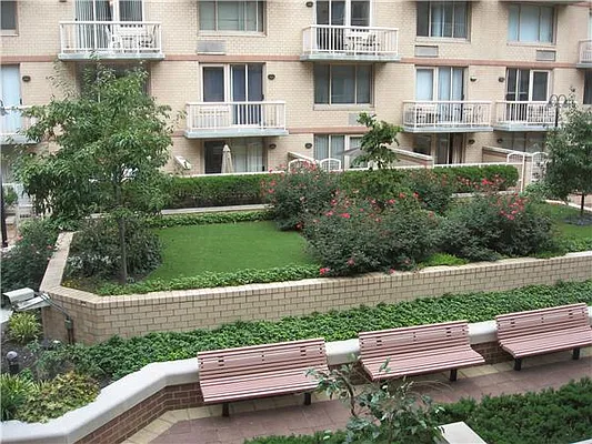 Sold by RELO REDAC INC. | media 7