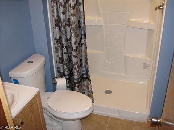 4th image of 6594 Glenallen Ave