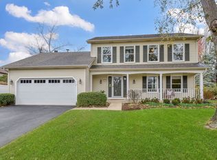 1215 Thornhill Ct, Geneva, IL 60134