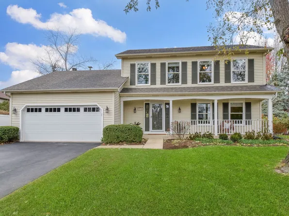 1215 Thornhill Ct, Geneva, IL 60134