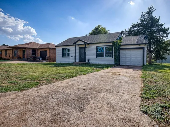 1114 S 11th St, Kingfisher, OK 73750