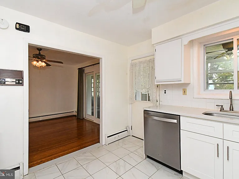 559 General Muhlenberg Rd — Photo 10