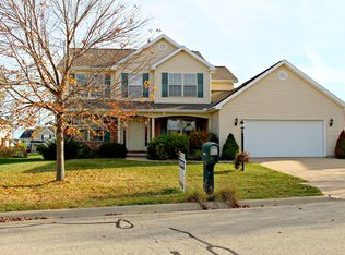 11016 N Waterton Dr, Dunlap, IL 61525