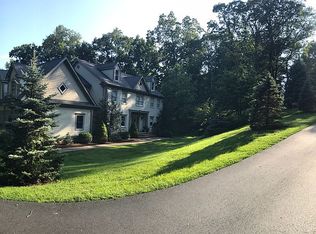 10 Ridge Rd, Lebanon, NJ 08833