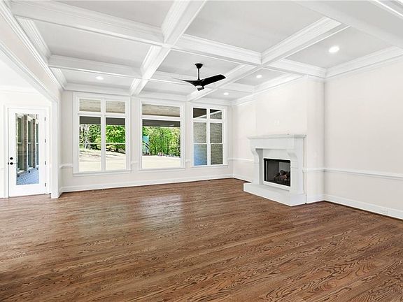 5th image of 386 Haley Farm Rd