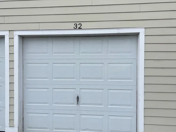 32 Casagmo Garage Street #32, Ridgefield, CT 06877