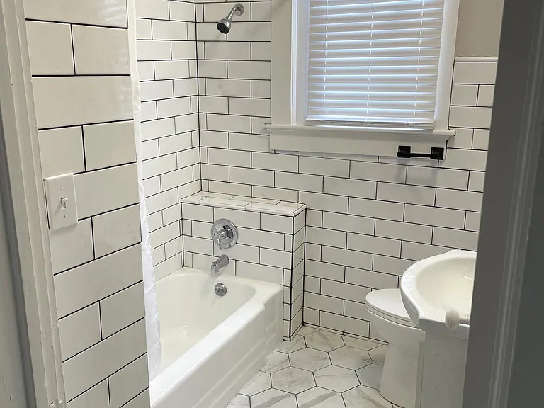 207 Chandler Ave — Photo 11
