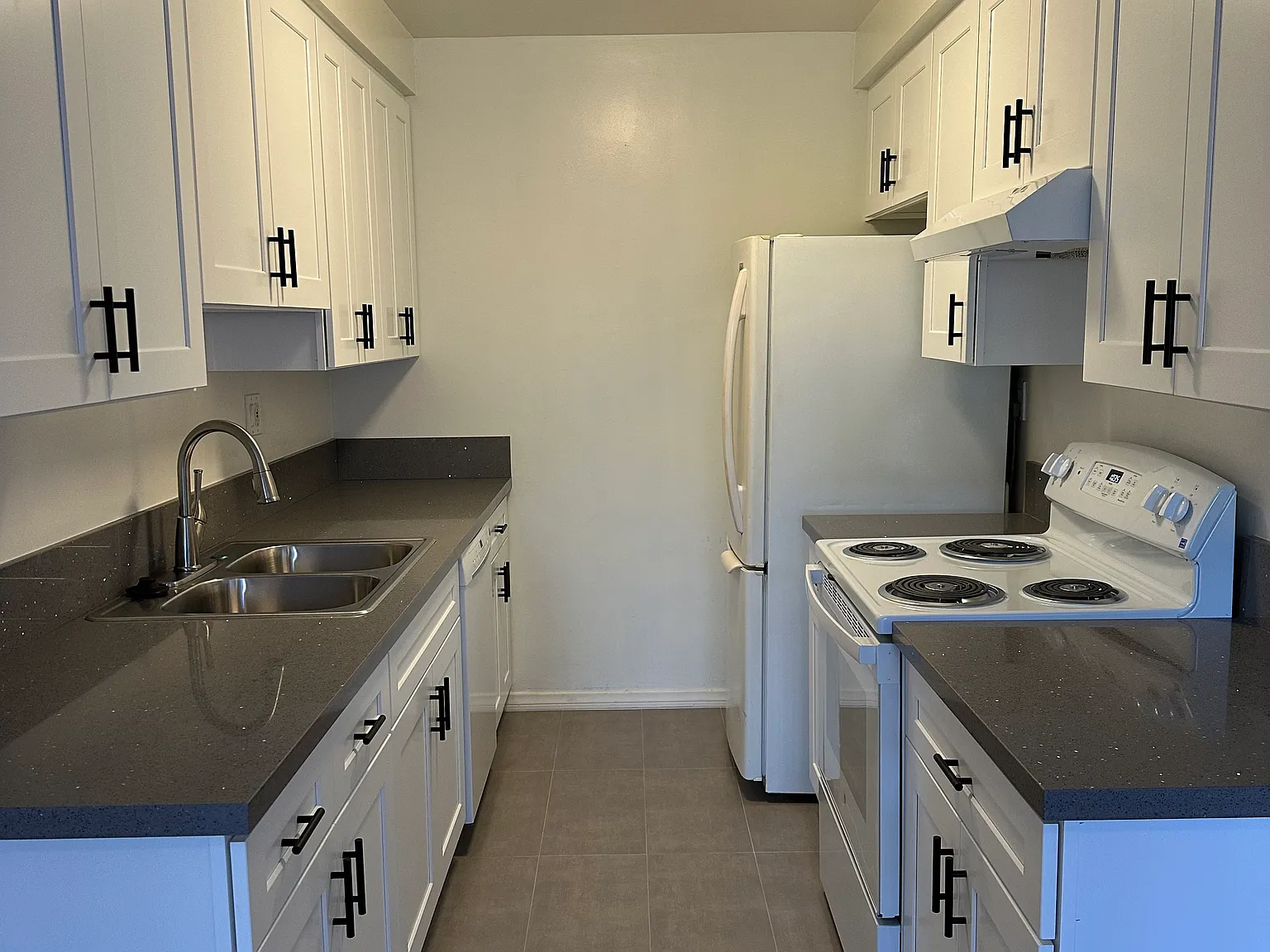 1 bed, 700 sqft, $2,750 — Photo 2