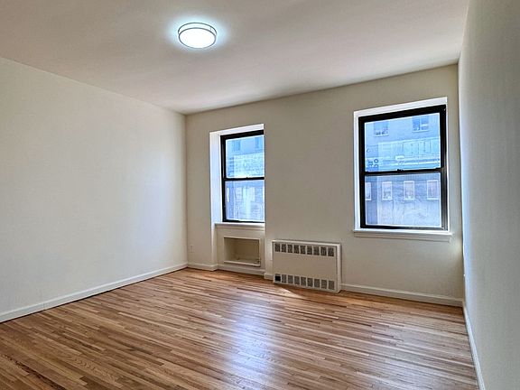 2nd image of 311 E 14th St APT 4A