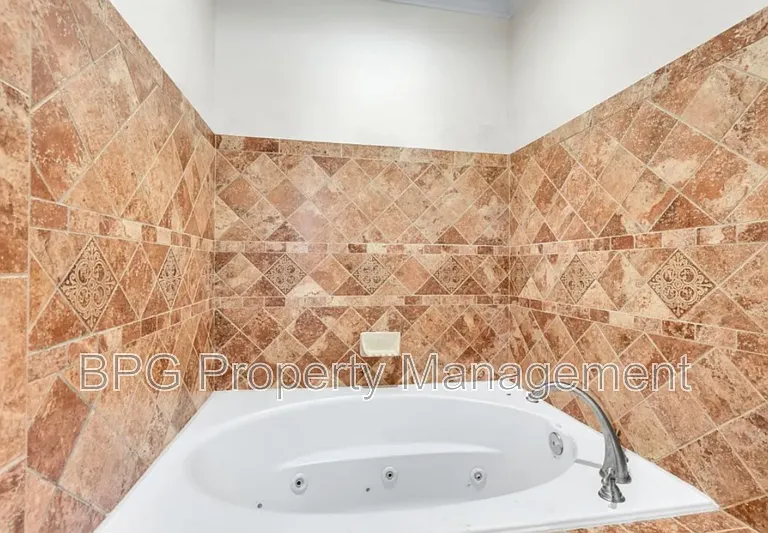 901 N Carolina Ave SE #2 — Photo 23