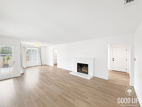 2nd image of 9715 Murray Dr