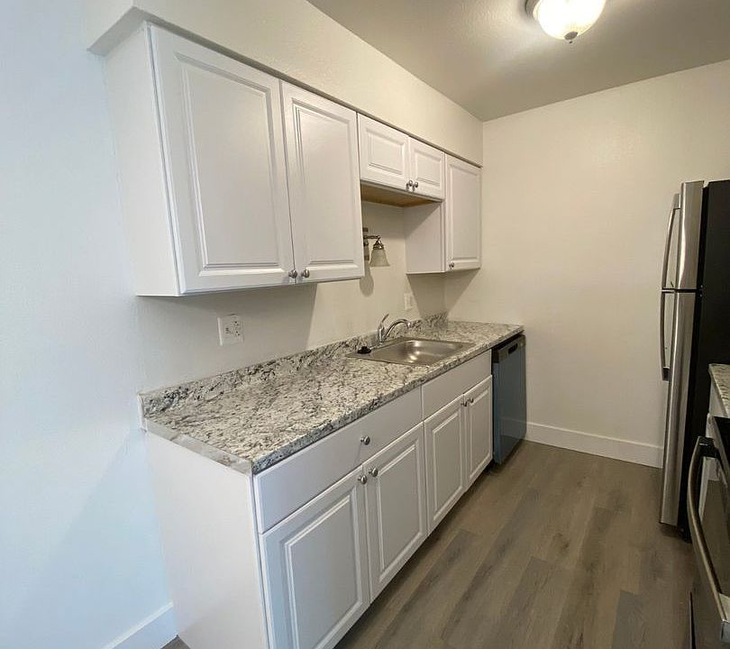 16695 Washington Sq, photo 7