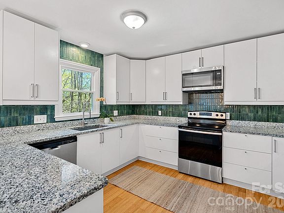 5th image of 5236 Auburndale Rd