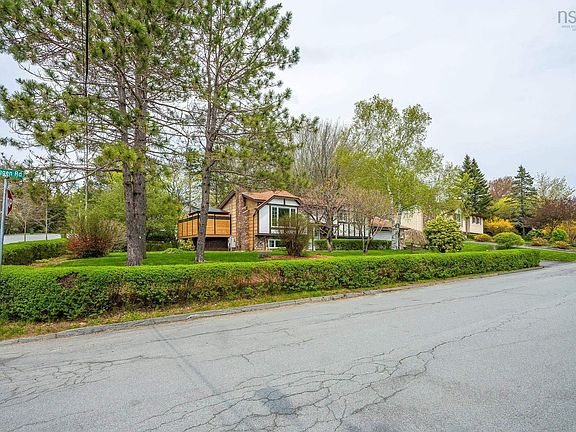 4th image of 2 Loggen Rd