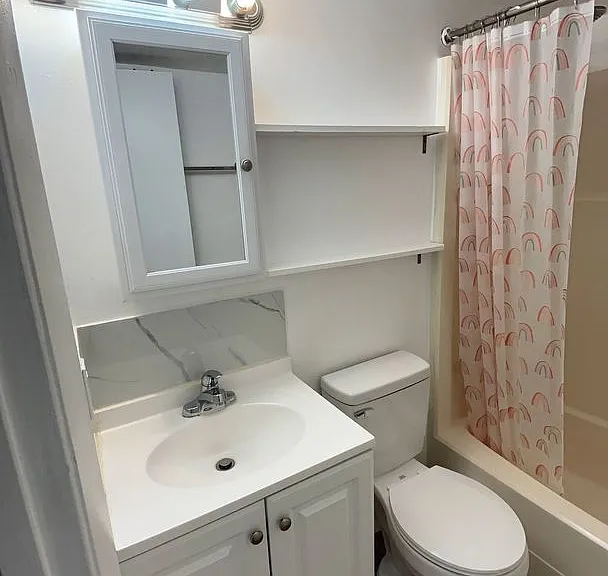 1396 Hunters Rd #G — Photo 19