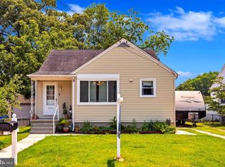 605 Newfield Rd, Glen Burnie, MD 21061