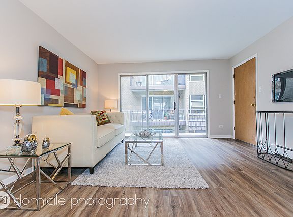 3rd image of 4127 N Keeler Ave APT 201S