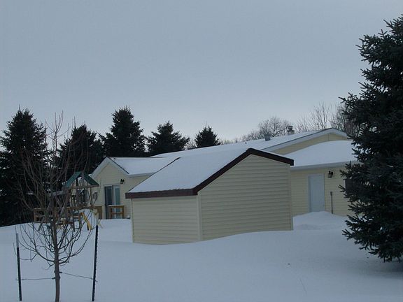 3rd image of 13270 Country Dr