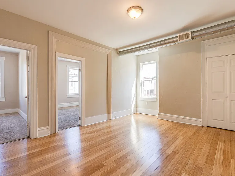 10 - 35 Mt Oliver — Photo 9