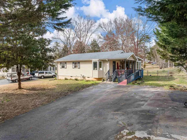 203 Kirby St, Landrum, SC 29356