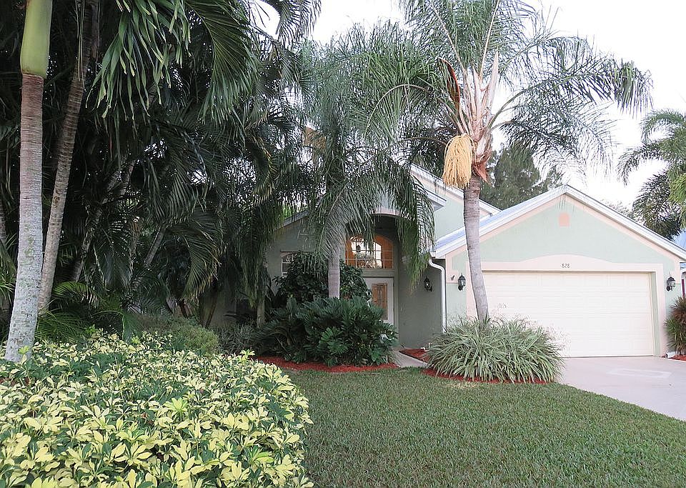 1st image of 828 NW Waterlily Pl