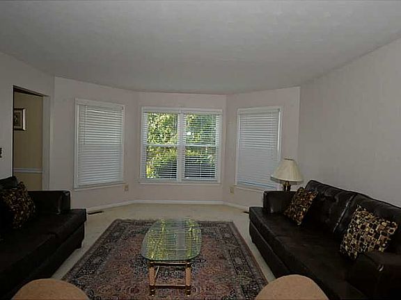4th image of 1021 Austenwood Ct