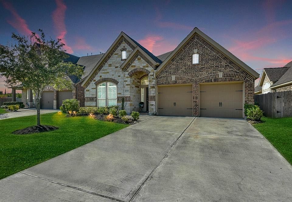 1st image of 13604 Baybreeze Valley Ln
