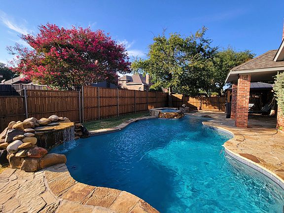 4th image of 2225 Kings Forest Ln