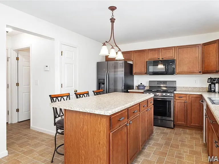1120 Gulfstream Way — Photo 12
