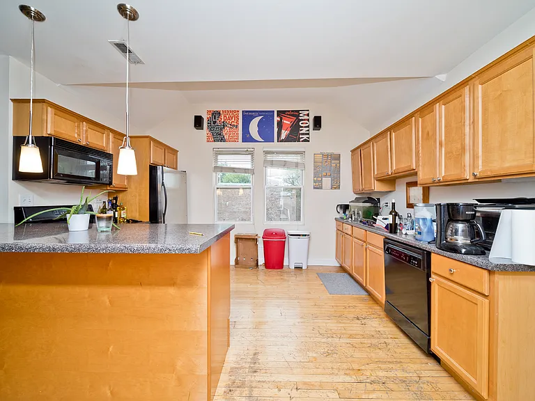 3814 N Marshfield Ave #3 — Photo 6
