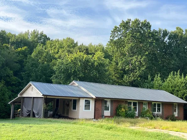 219 Rock Creek Dr, Lincolnton, NC 28092